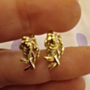 Tiny Gold Tone Rose's Earrings Hoops